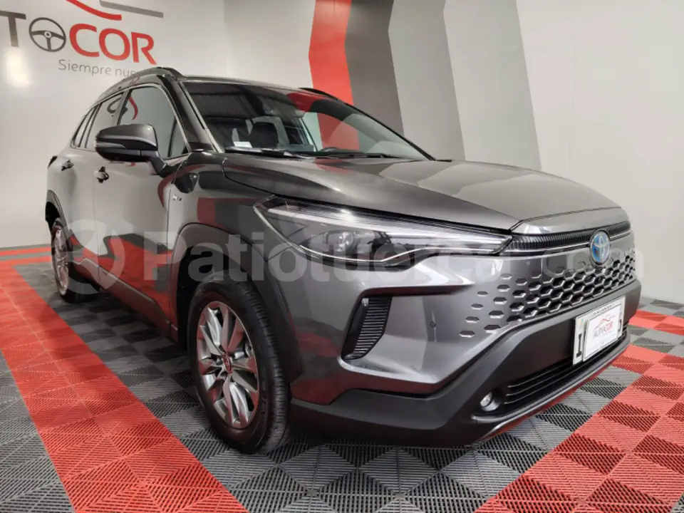 Foto 5 de Toyota Corolla Cross Mid