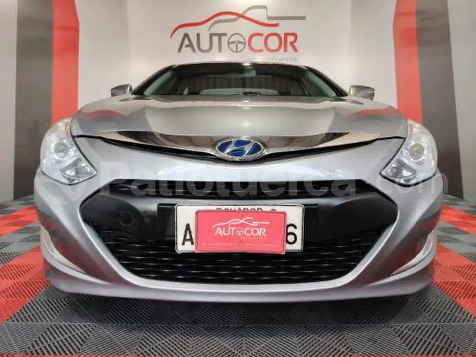 Foto 2 de Hyundai Sonata Hybrid