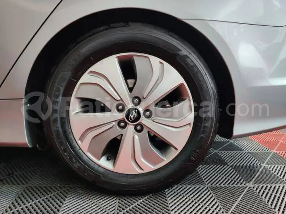 Foto 10 de Hyundai Sonata Hybrid