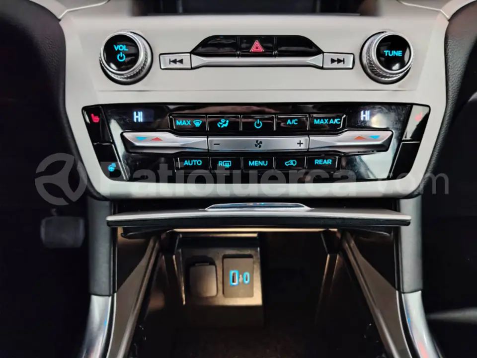 Foto 18 de Ford Explorer XLT