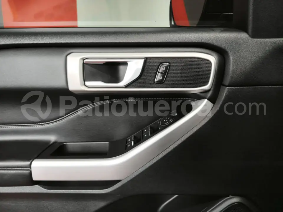 Foto 36 de Ford Explorer XLT