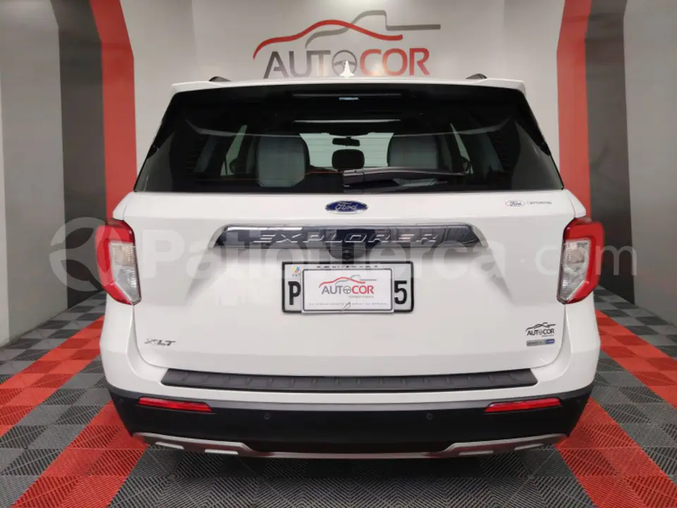 Foto 8 de Ford Explorer