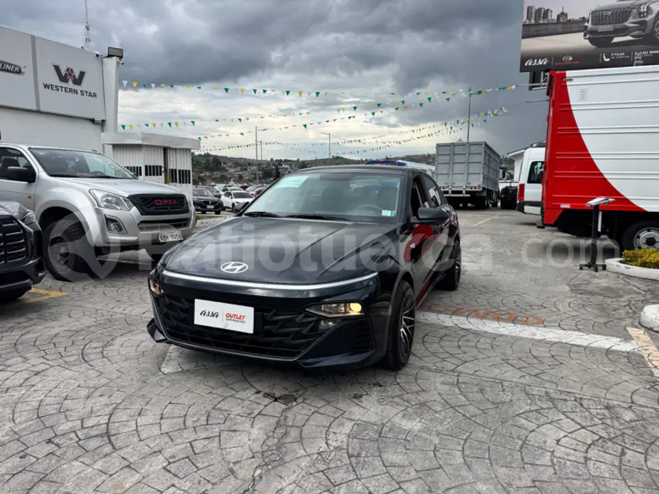 Foto 1 de Hyundai Accent New