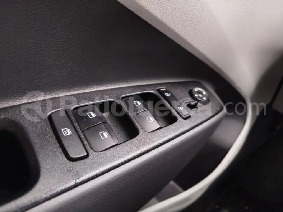 Foto 11 de Hyundai Grand I10 HB