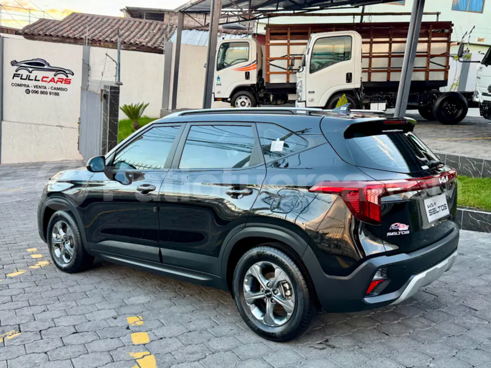 Foto 11 de Kia Seltos LX