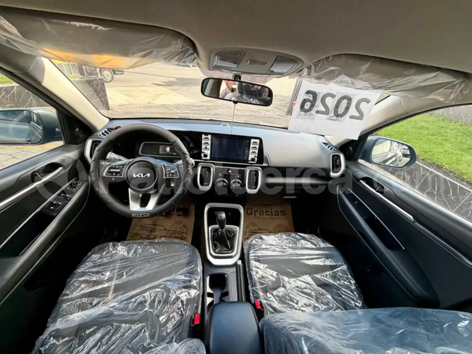 Foto 17 de Kia Sonet GT LINE