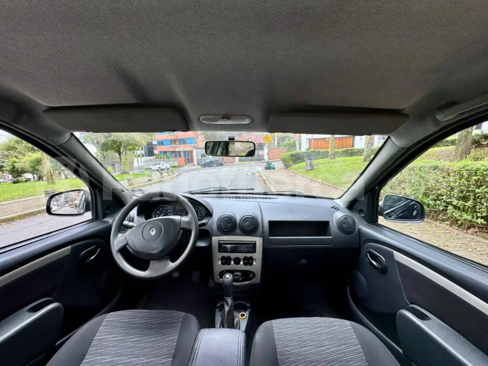 Foto 13 de Renault LOGAN EXPRESSION 1.6