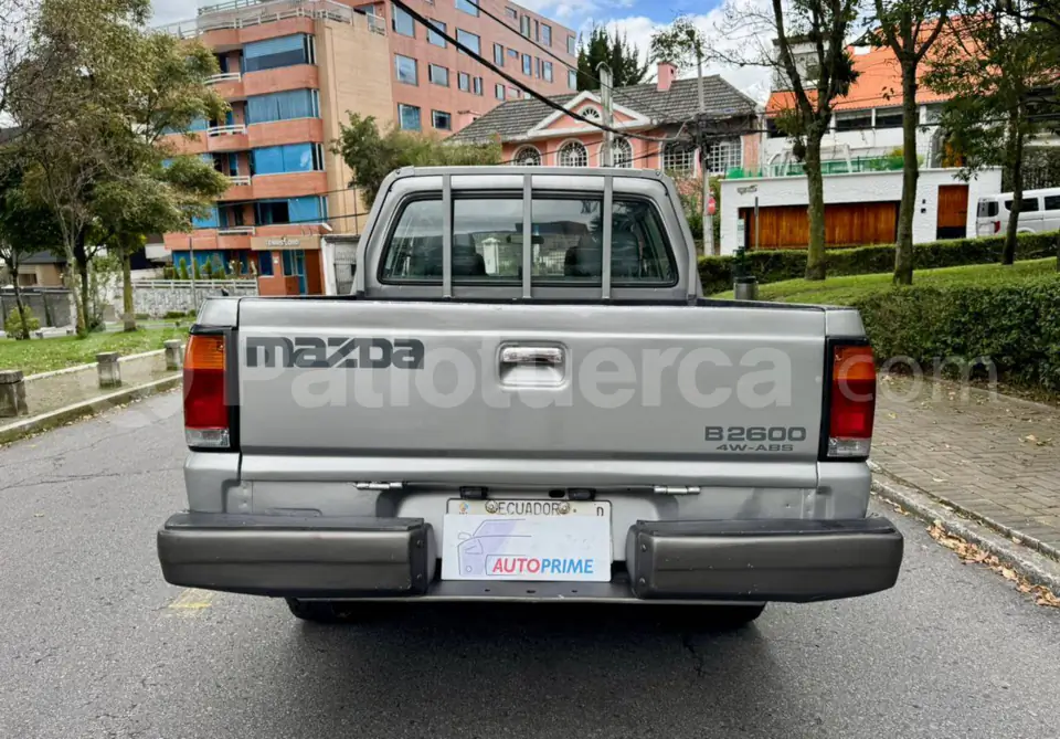Foto 6 de Mazda B2600 CD