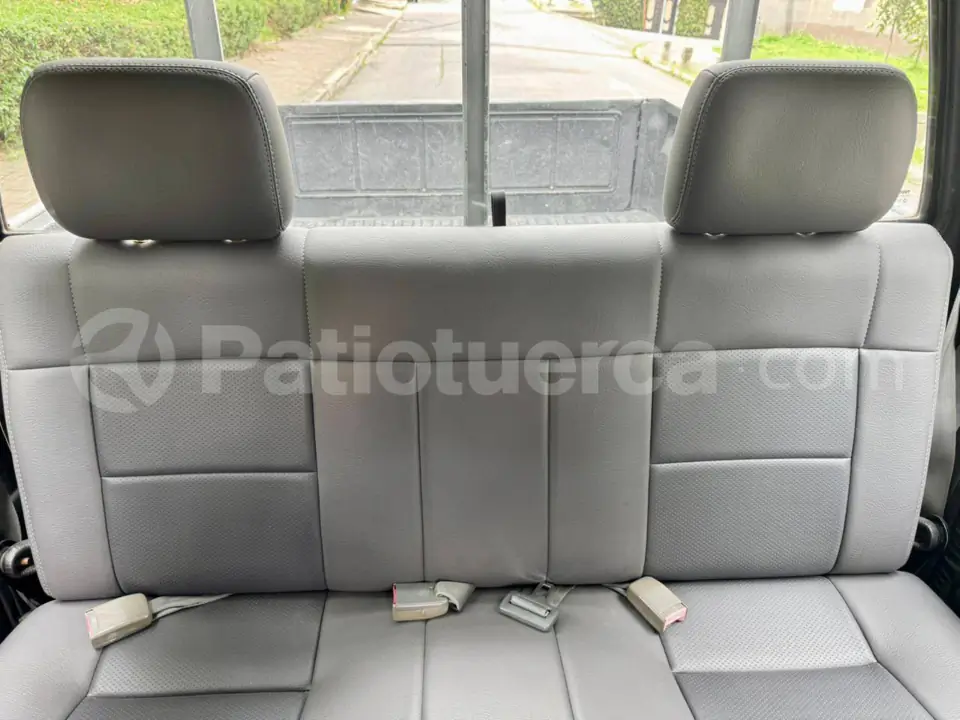 Foto 9 de Mazda B2600 CD