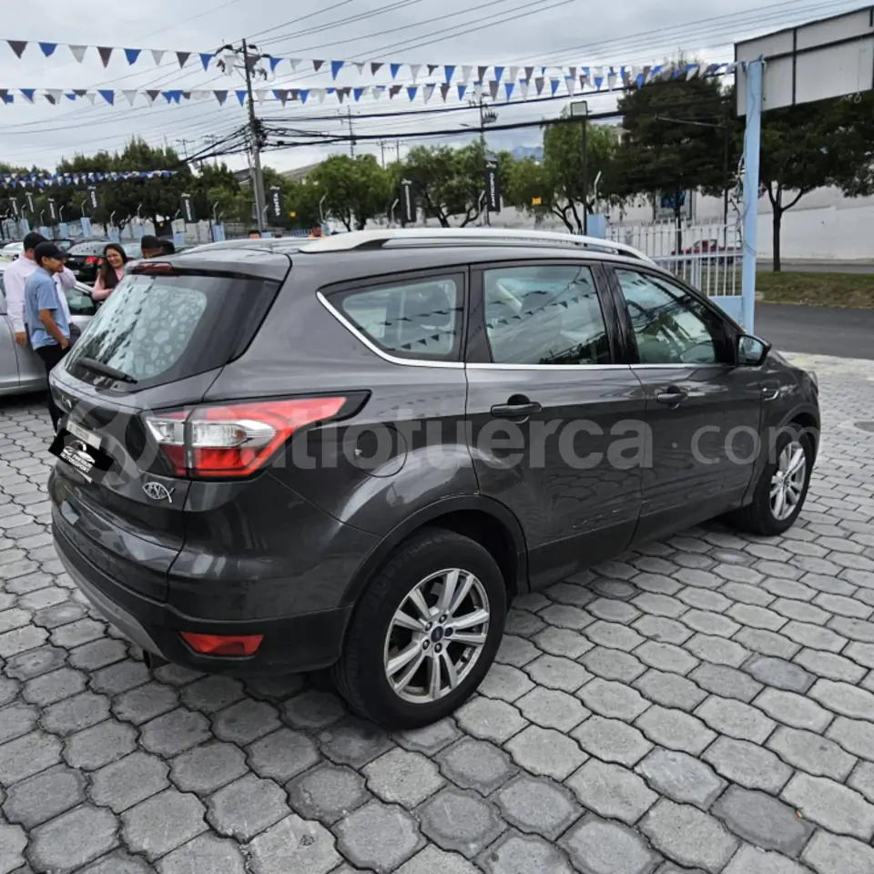 Foto 4 de Ford Escape