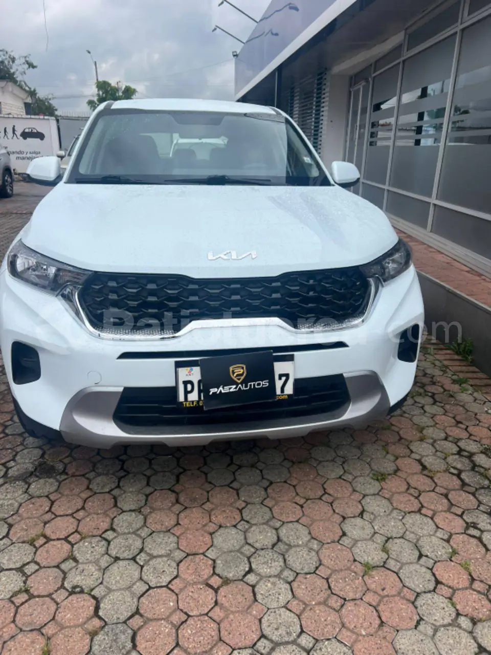 Foto 2 de Kia Sonet AC