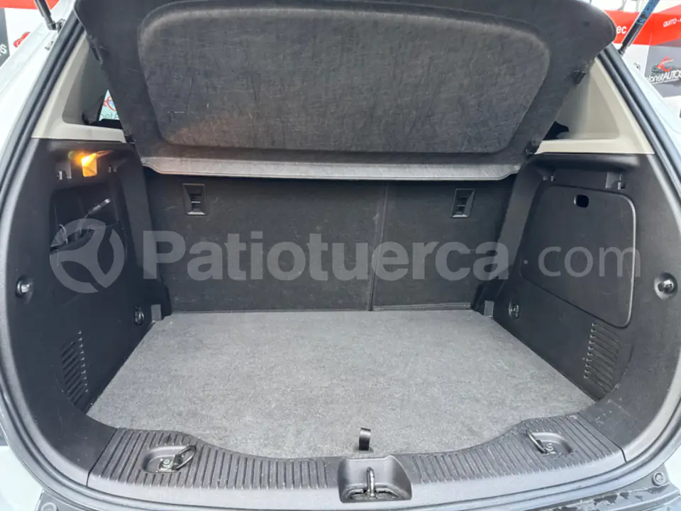 Foto 11 de Chevrolet Tracker LS