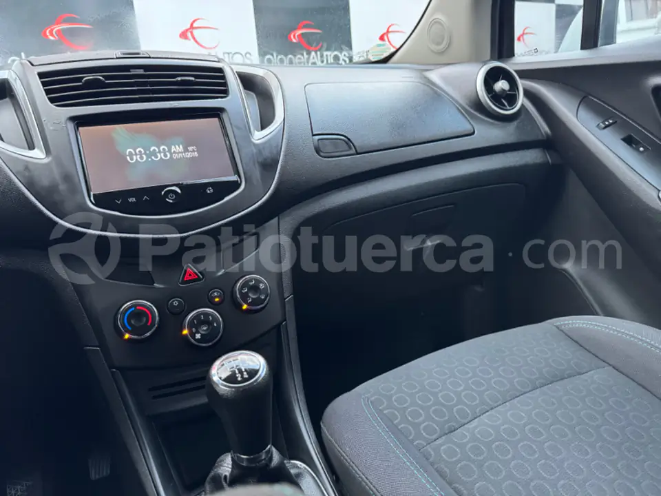 Foto 17 de Chevrolet Tracker LS