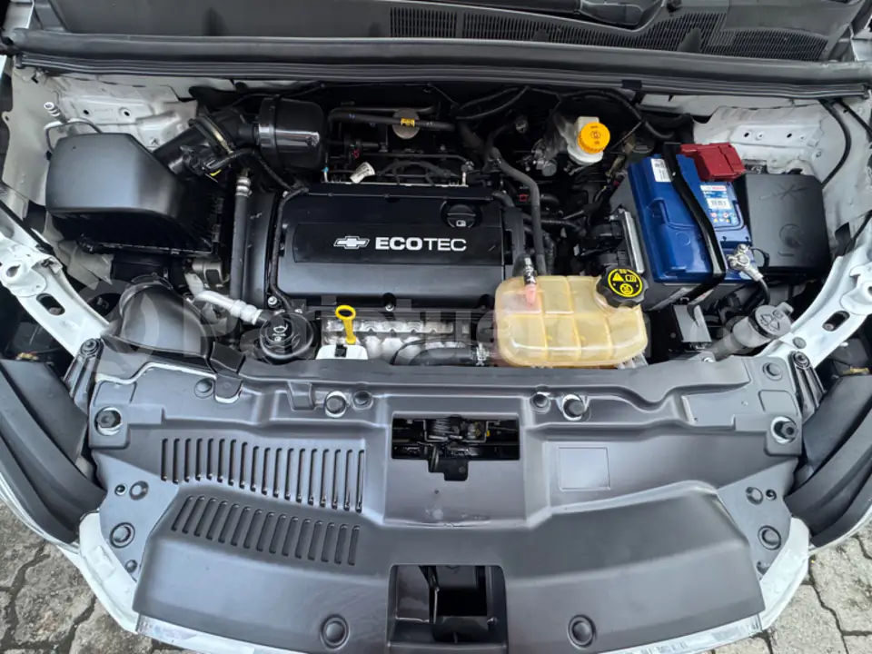 Foto 21 de Chevrolet Tracker LS