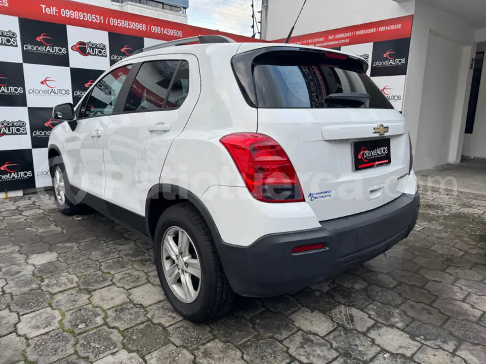 Foto 3 de Chevrolet Tracker LS