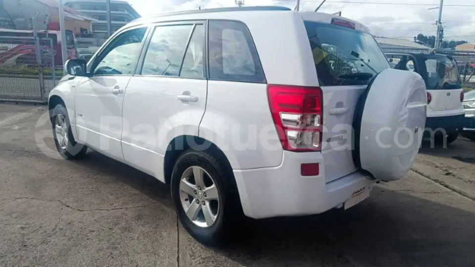 Foto 3 de Suzuki Grand Vitara SZ 2.4