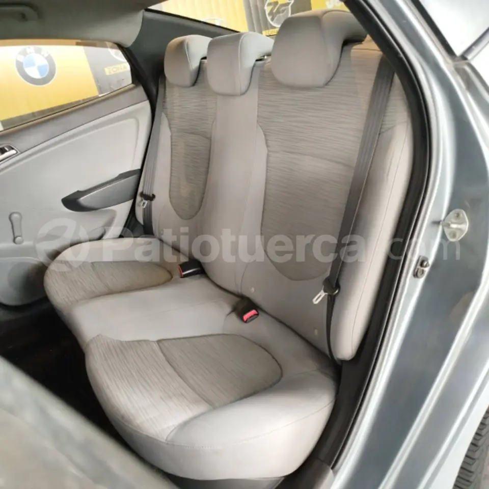 Foto 7 de Hyundai Accent