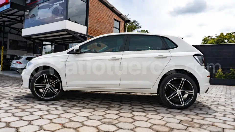 Foto 3 de Volkswagen Polo Trendline