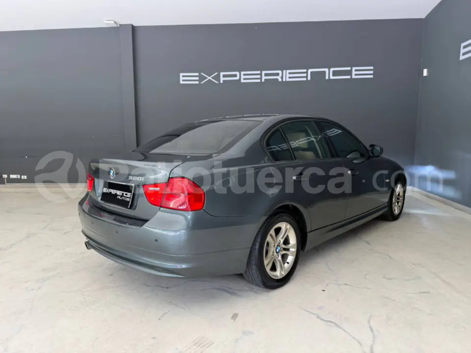 Foto 4 de BMW 320i