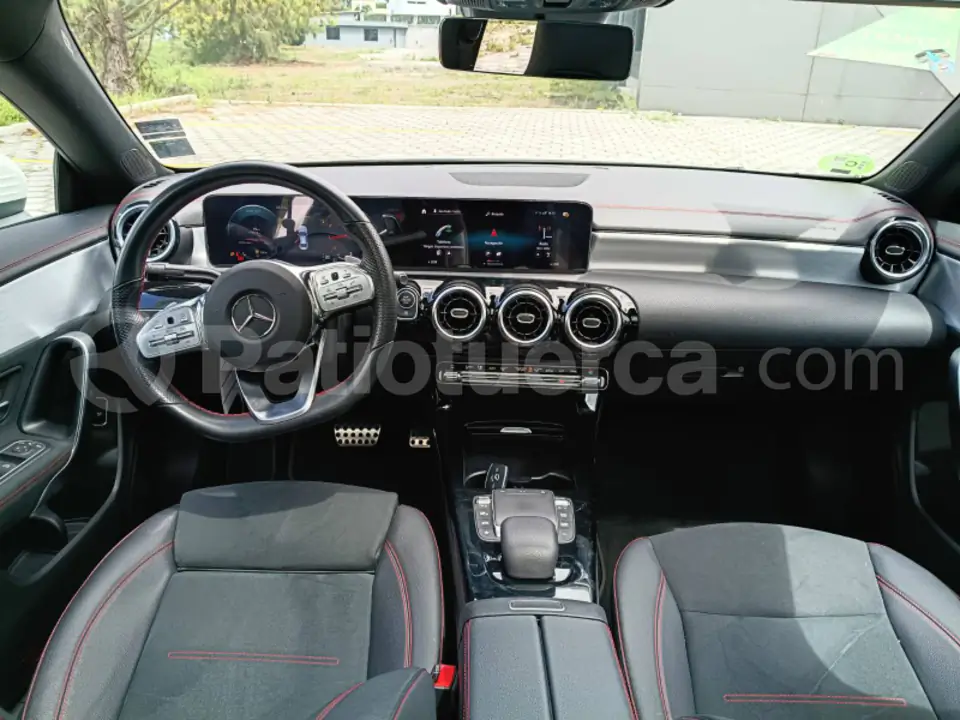 Foto 7 de Mercedes Benz CLA 200