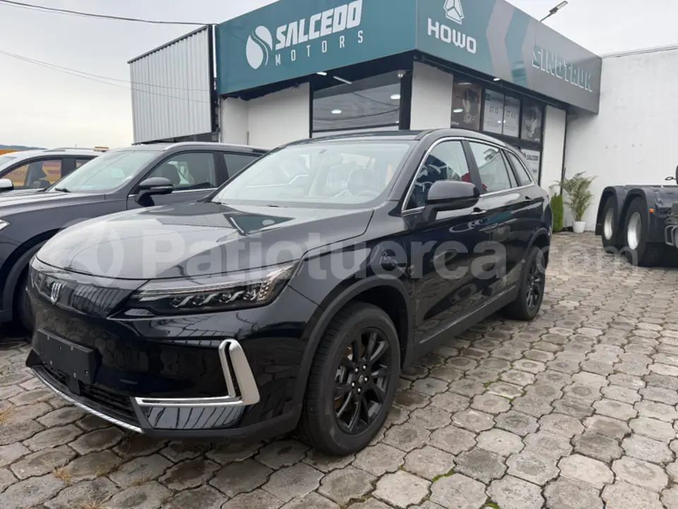 Foto 1 de Skywell ET5-LV2