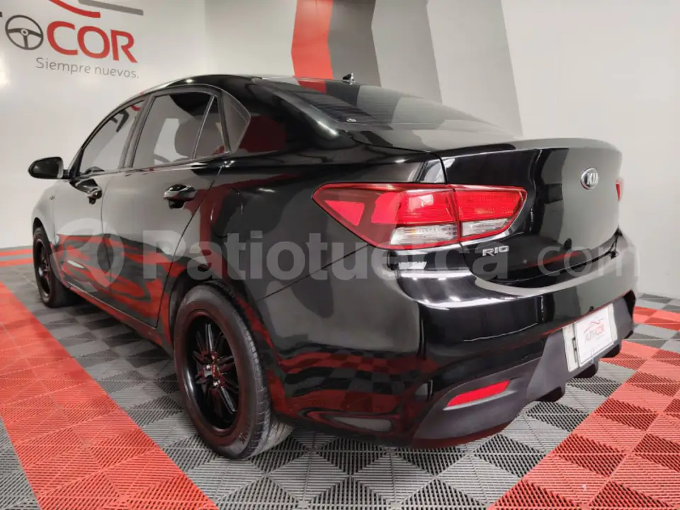 Foto 7 de Kia RIO LX