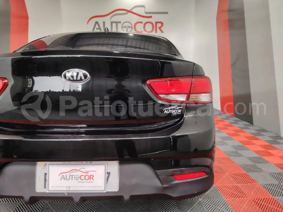 Foto 9 de Kia RIO LX