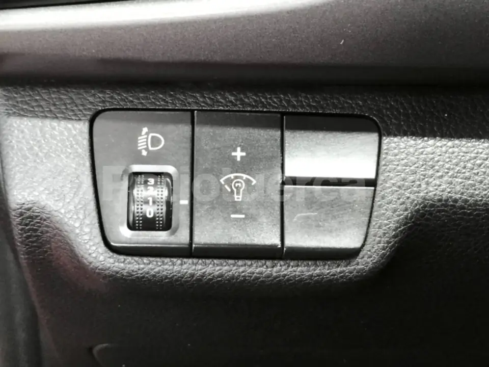 Foto 23 de Kia RIO LX