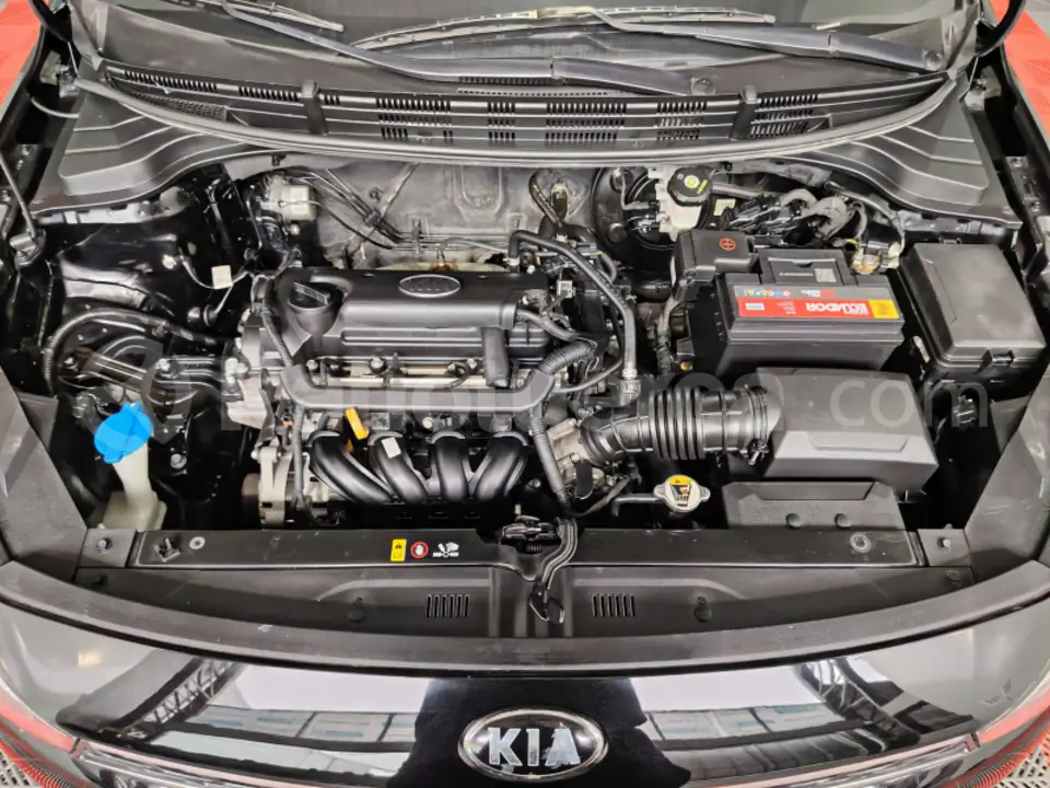 Foto 25 de Kia RIO LX