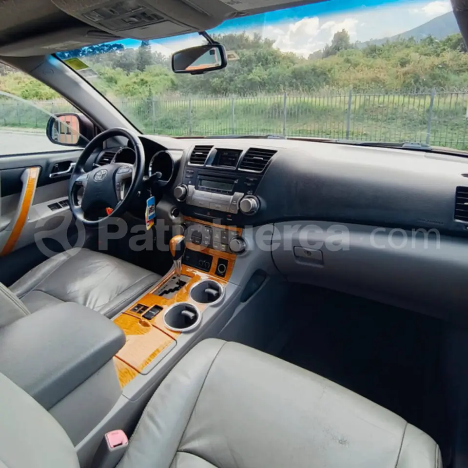 Foto 7 de Toyota Highlander Limited Hibrido