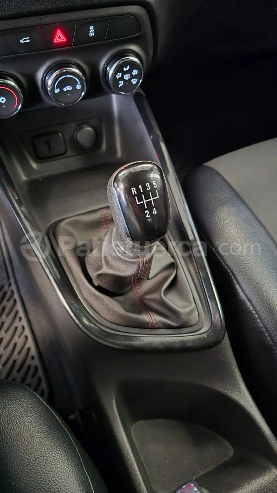 Foto 12 de Chevrolet ONIX RS