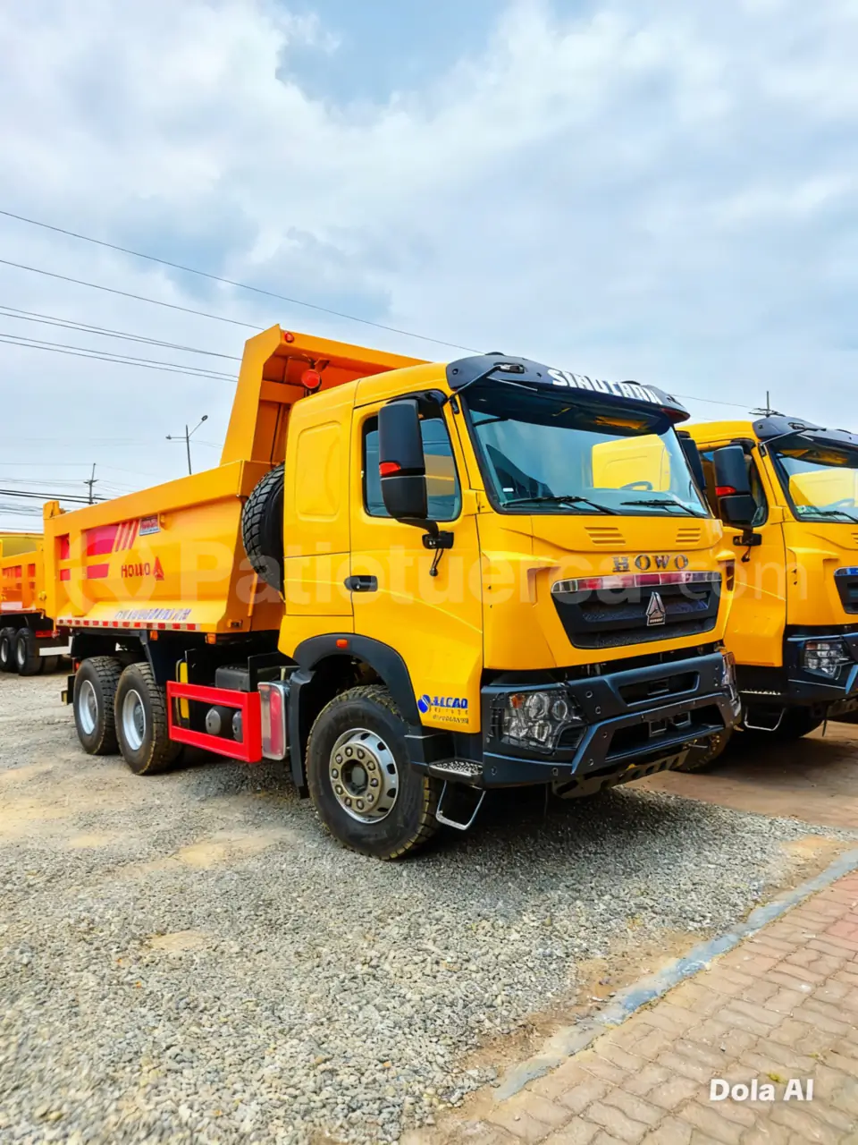 Foto 4 de Sinotruk Volqueta 12 m3