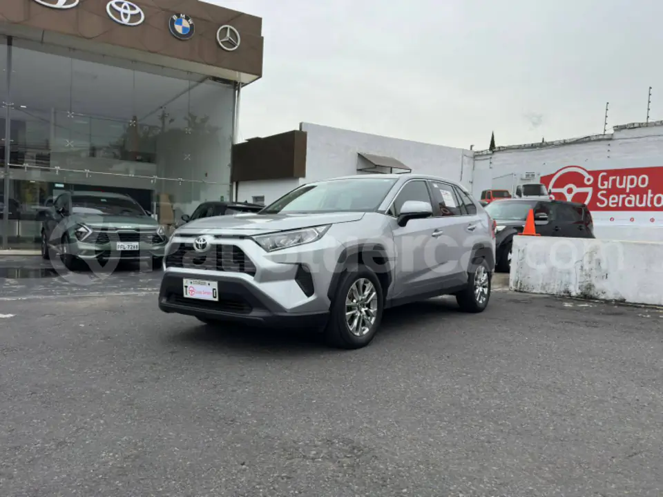 Foto 3 de Toyota NEW RAV 4