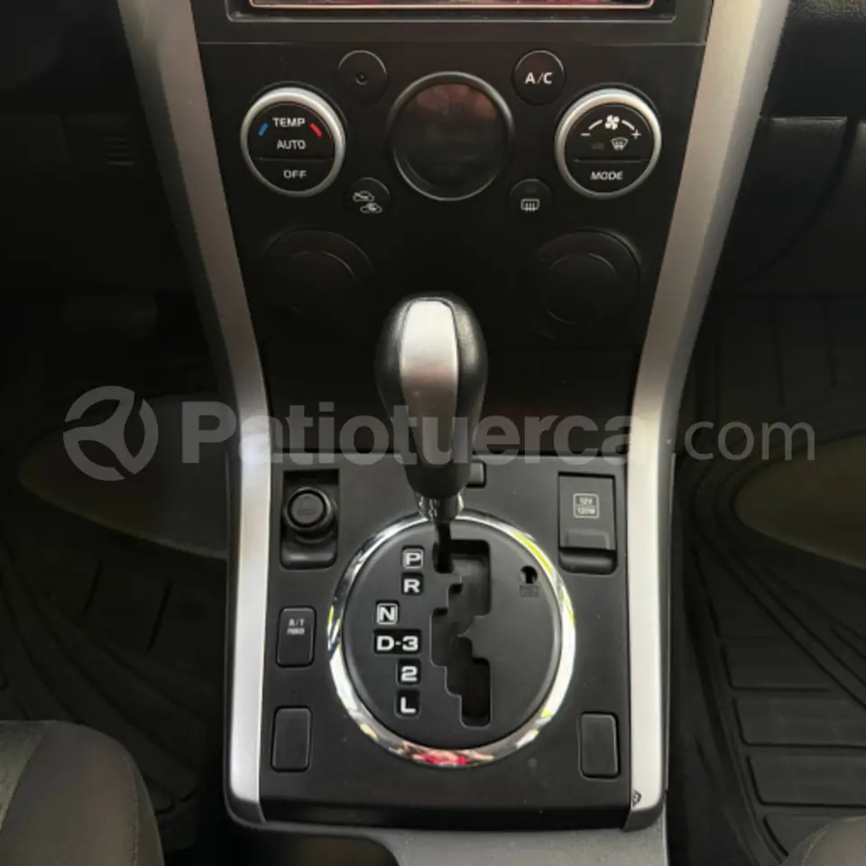 Foto 8 de Suzuki Grand Vitara SZ 2.4