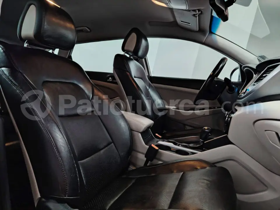 Foto 10 de Hyundai TUCSON TL