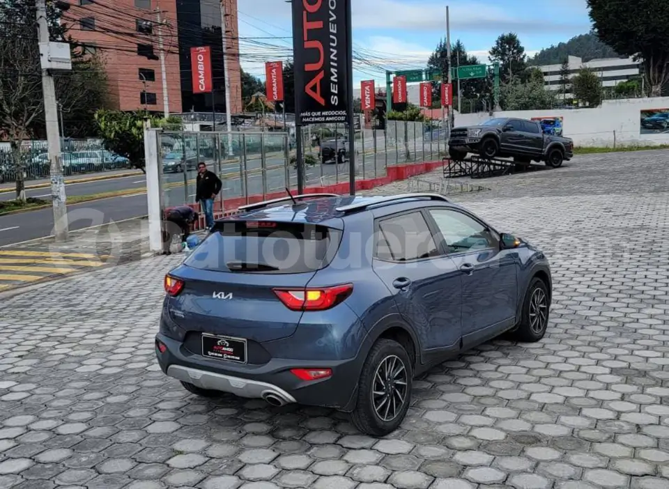 Foto 6 de Kia Stonic LX