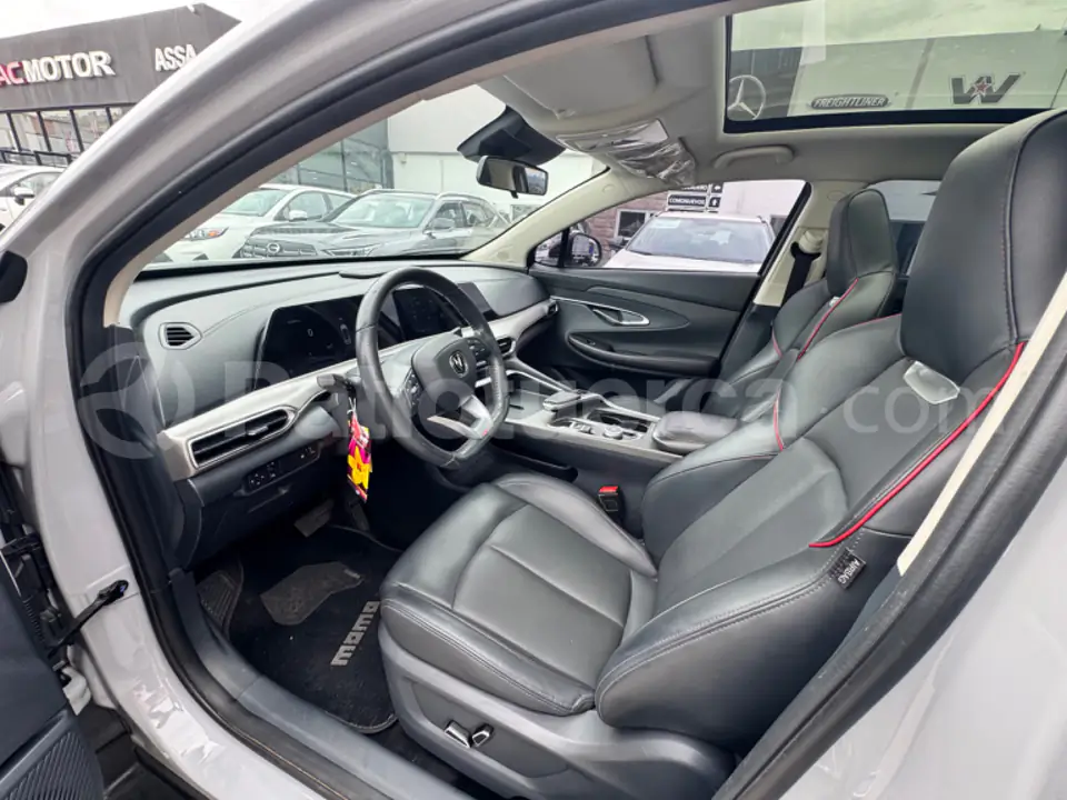 Foto 14 de Changan UNI-T