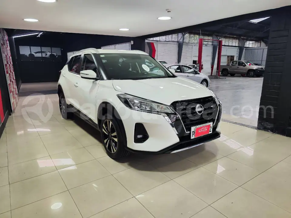 Foto 2 de Nissan Kicks Advance