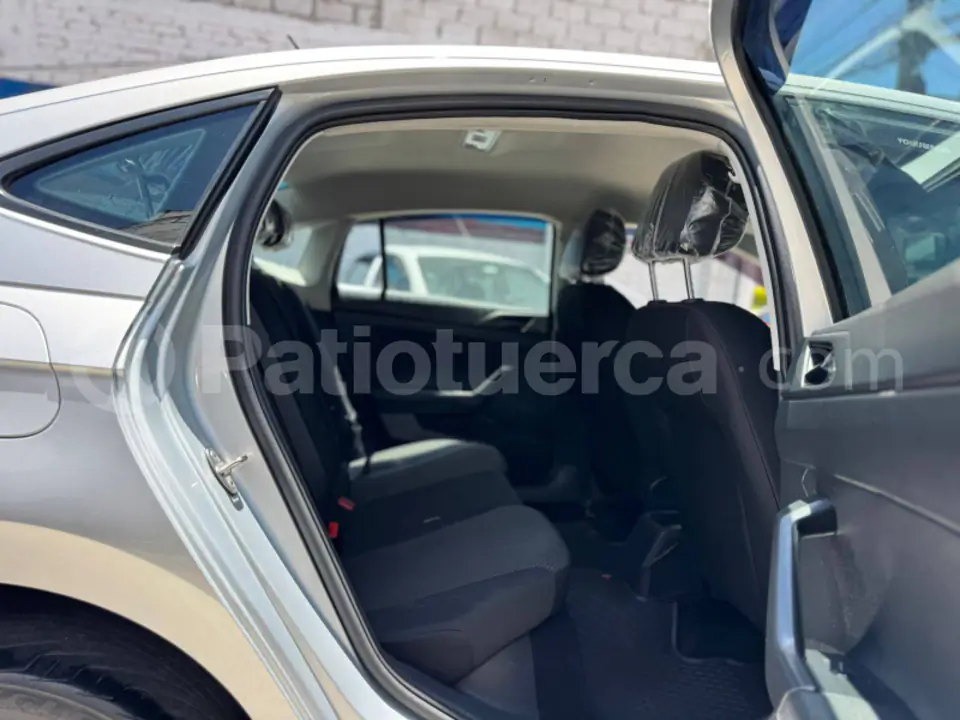 Foto 13 de Volkswagen Virtus