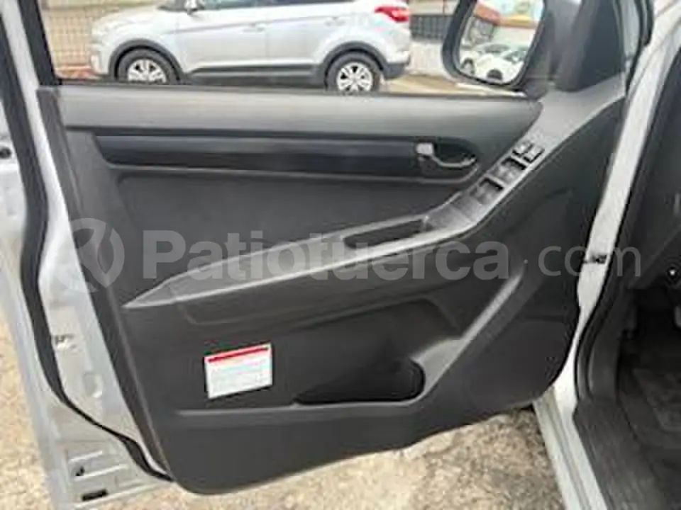 Foto 8 de Chevrolet D-MAX CRDI HI RIDE