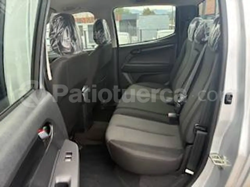 Foto 11 de Chevrolet D-MAX CRDI HI RIDE