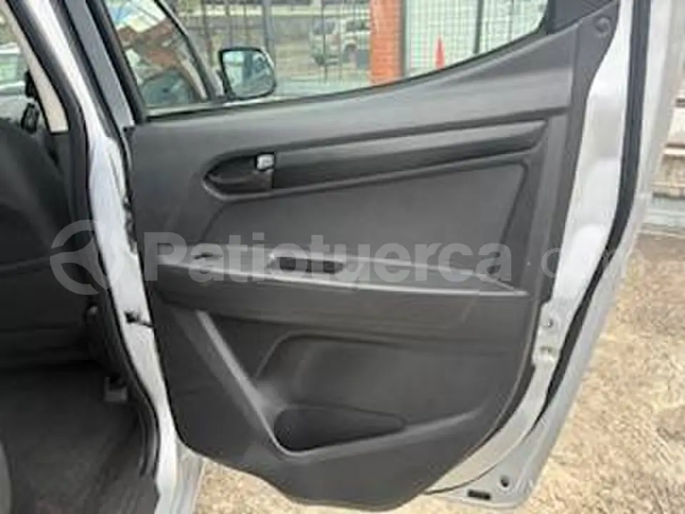 Foto 14 de Chevrolet D-MAX CRDI HI RIDE