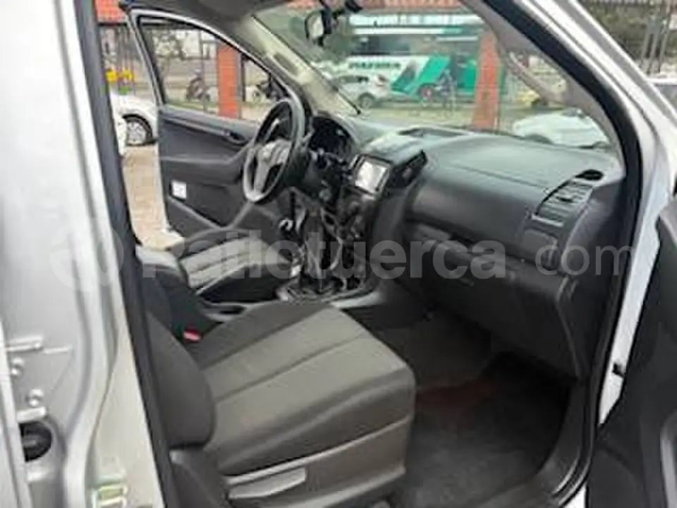 Foto 15 de Chevrolet D-MAX CRDI HI RIDE