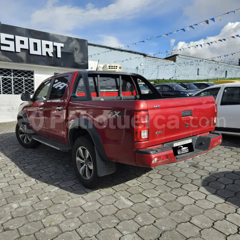 Foto 7 de JAC T8 LUXURY