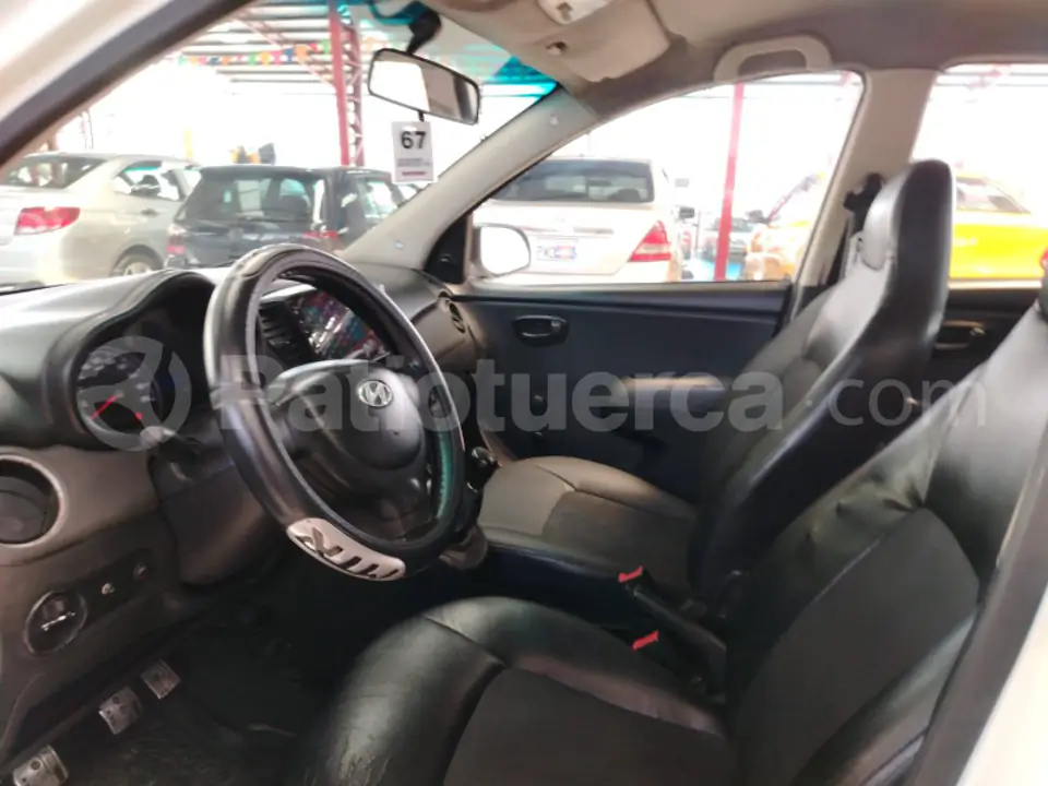 Foto 7 de Hyundai i10