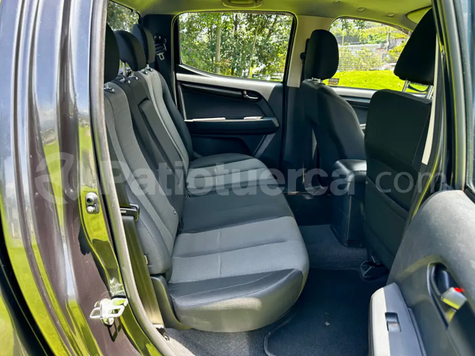 Foto 13 de Chevrolet D-MAX CRDI HI RIDE