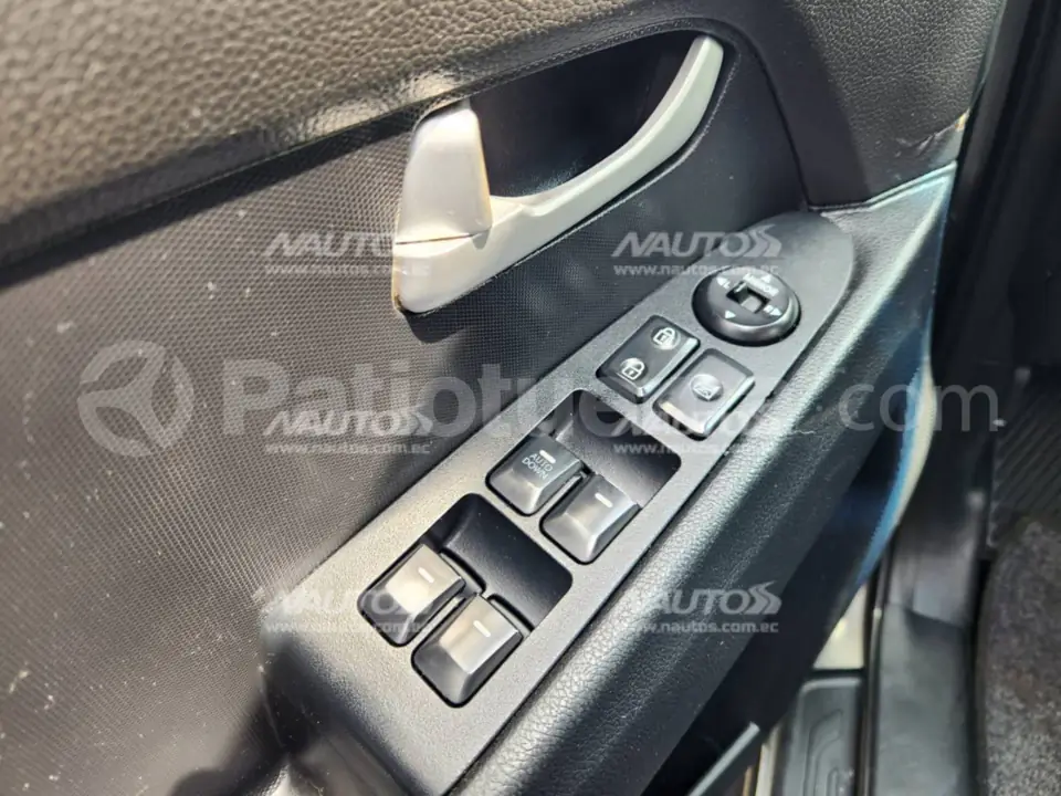 Foto 12 de Kia Sportage R