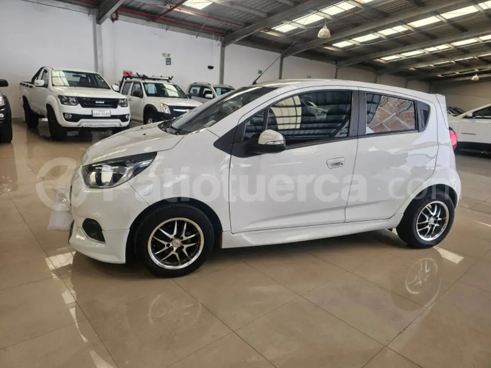 Foto 4 de Chevrolet Spark GT