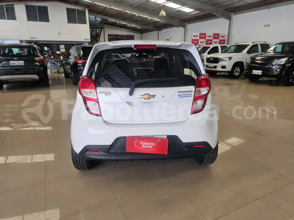 Foto 6 de Chevrolet Spark GT