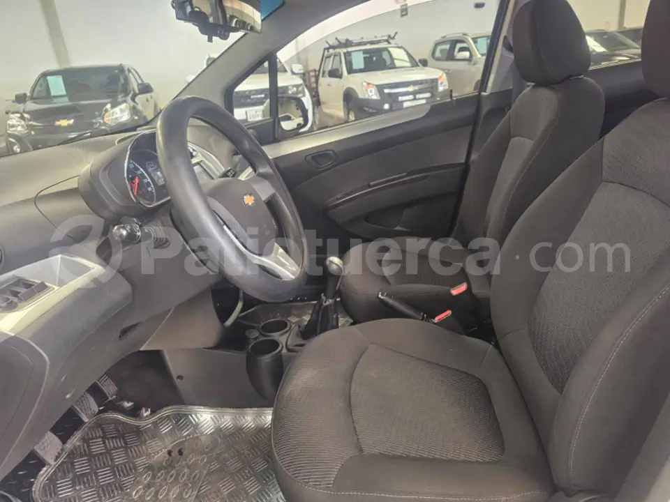 Foto 12 de Chevrolet Spark GT
